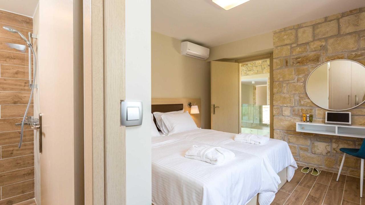 Villa Emilia I Luxury, Amazing Seaview, Next To The Town Kíssamos Buitenkant foto